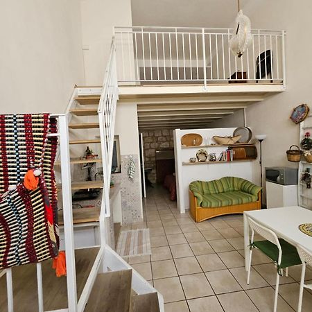 Appartamento In Centro Casa Vacanza Шикли Экстерьер фото