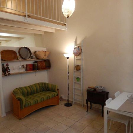 Appartamento In Centro Casa Vacanza Шикли Экстерьер фото