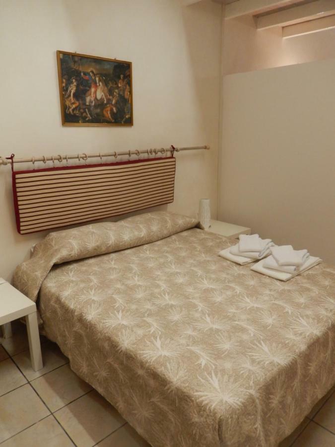 Appartamento In Centro Casa Vacanza Шикли Экстерьер фото